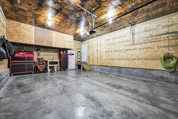a view of a storage & utility room