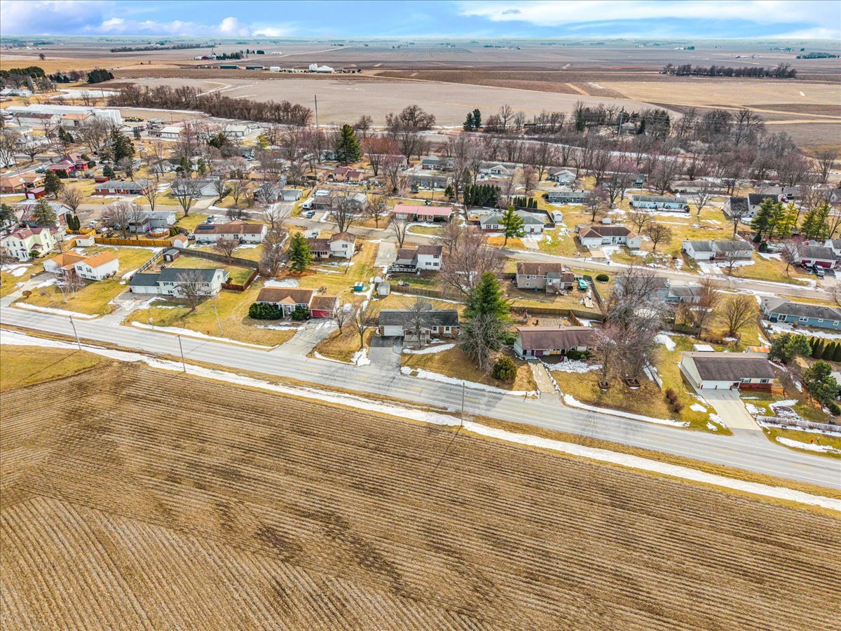 505 West North Street Danvers, IL 61732 - Photo 42 of 45 wooden view of a city