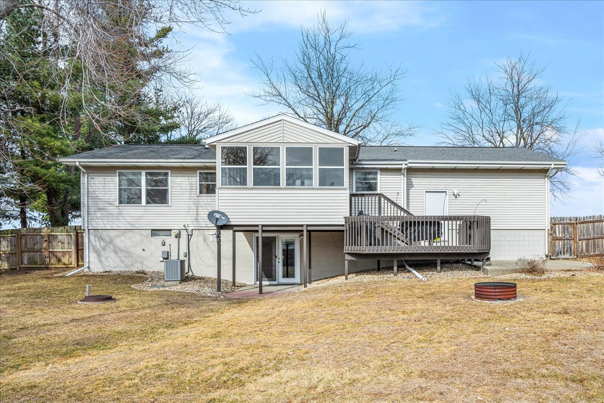 505 West North Street Danvers, IL 61732 - Photo 6 of 45 a front view of a house with a yard and garage