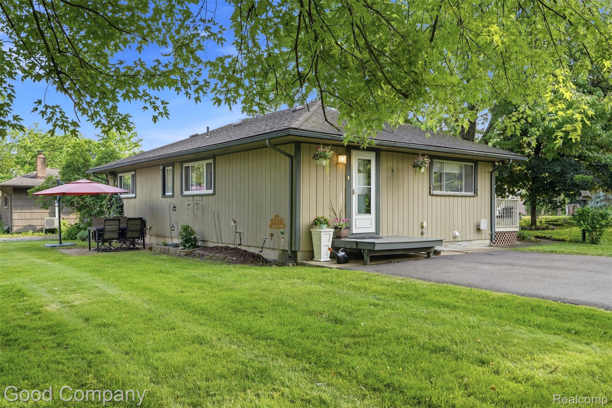 3615 Hazelton Avenue Rochester, MI 48307 - Photo 32 of 56 159.jpg