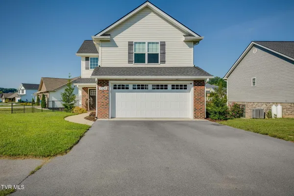 $374,900 | 1329 Lemongrass Drive, Jonesborough, TN 37659