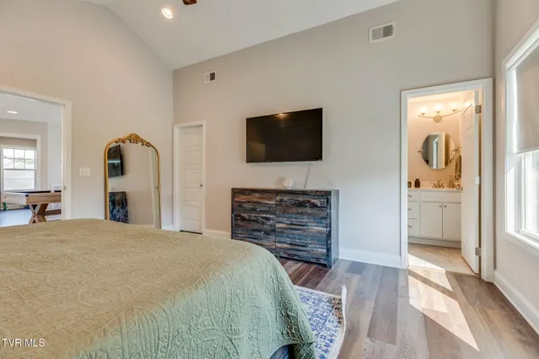 $374,900 | 1329 Lemongrass Drive, Jonesborough, TN 37659