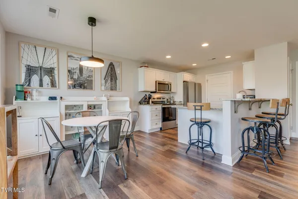 $374,900 | 1329 Lemongrass Drive, Jonesborough, TN 37659