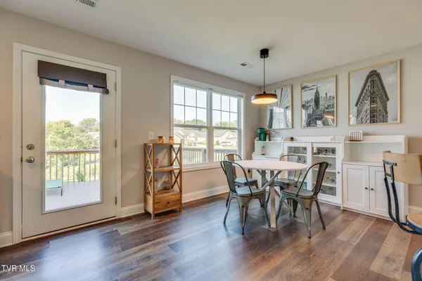 $374,900 | 1329 Lemongrass Drive, Jonesborough, TN 37659