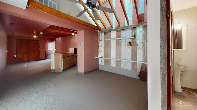 $565,000 | 18133 South 1525th Road, Nevada, MO 64772