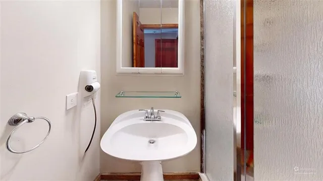 $565,000 | 18133 South 1525th Road, Nevada, MO 64772