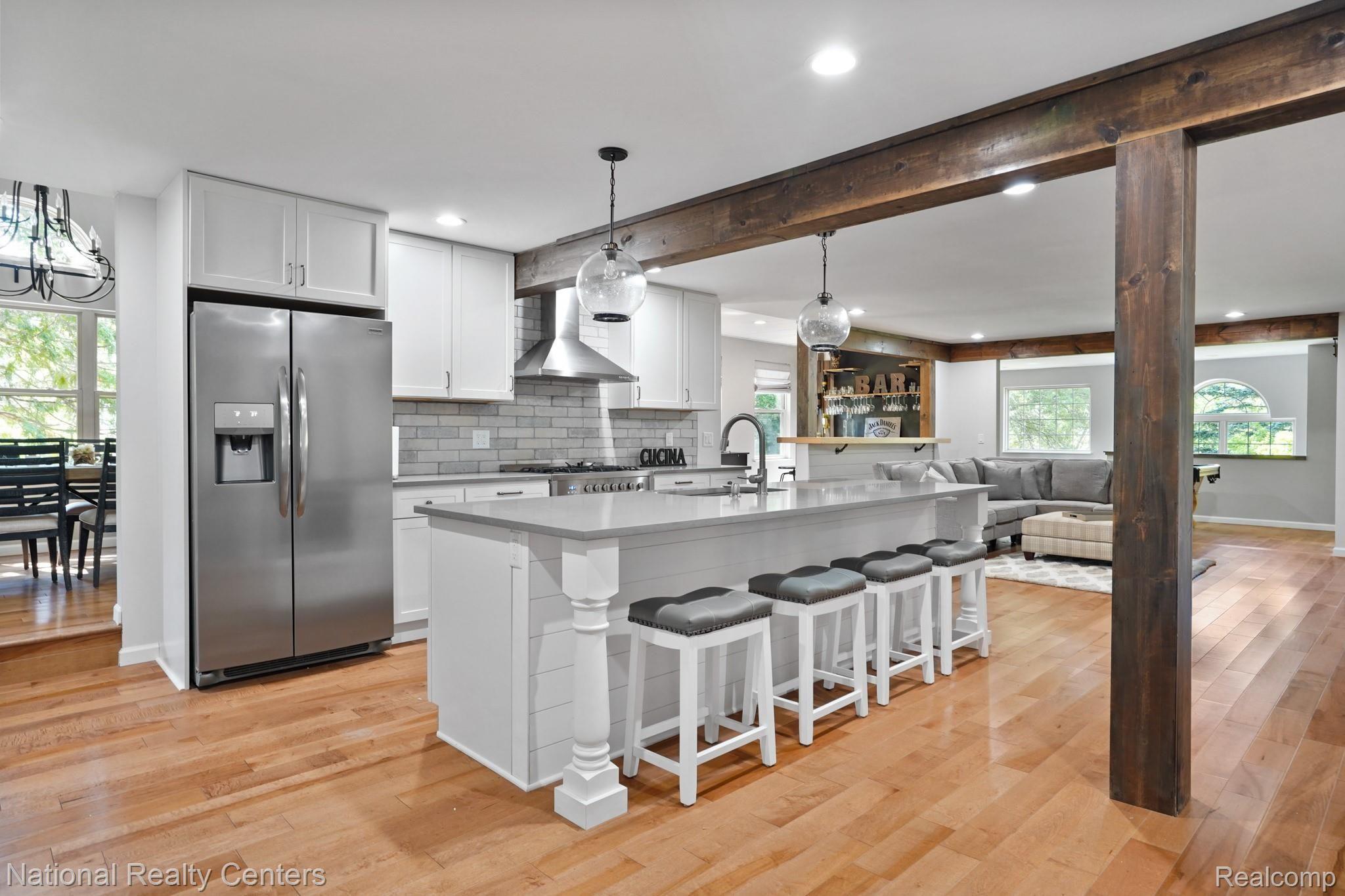554 South Hughes Road Howell, MI 48843 - Photo 8 of 53 554-S-Hughes-Rd-08.jpg