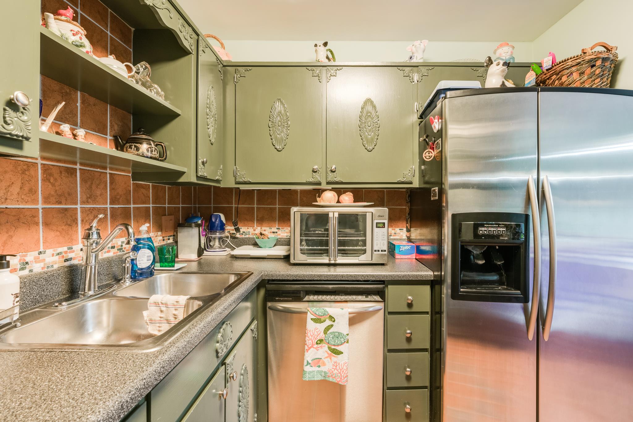 133 Hicks Road Nashville, TN 37221 - Photo 8 of 18 Lots of cabinet space for storage~~