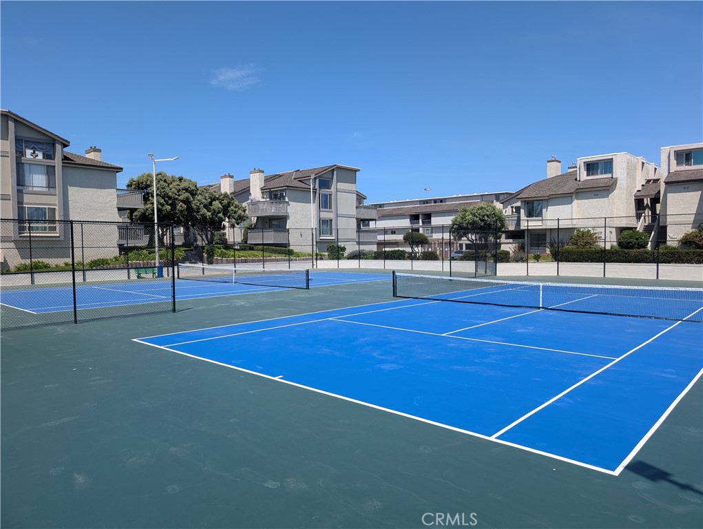 3554 Sunset Lane Oxnard, CA 93035 - Photo 23 of 29 Tennis courts