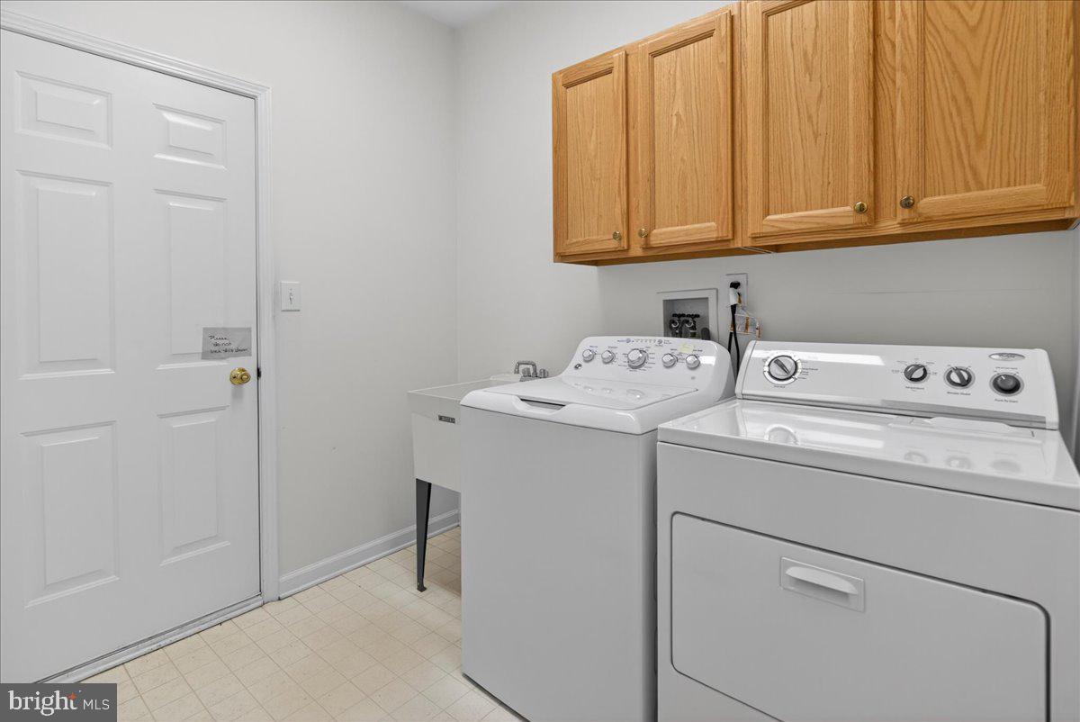 19 Foster Road Pennington, NJ 08534 - Photo 12 of 33