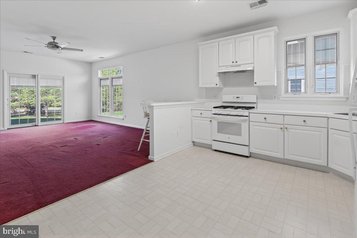 19 Foster Road Pennington, NJ 08534 - Photo 14 of 33