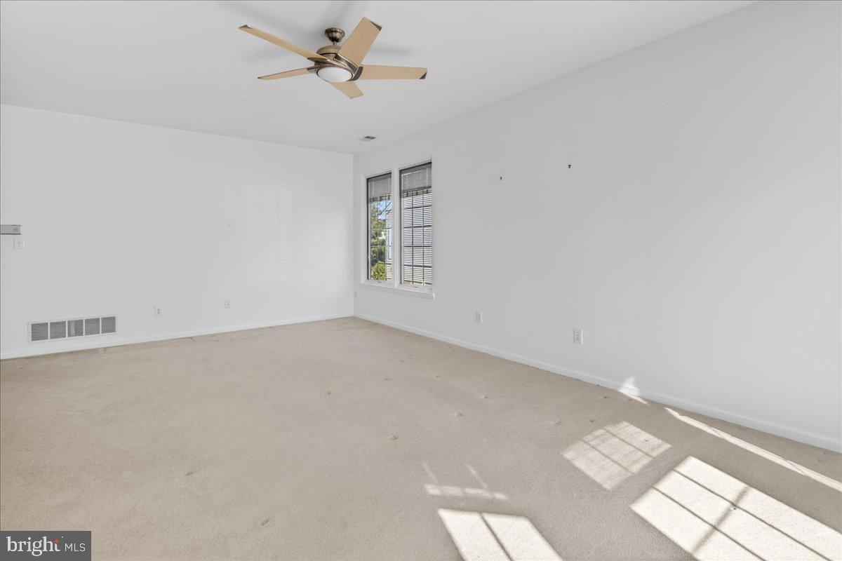 19 Foster Road Pennington, NJ 08534 - Photo 10 of 33