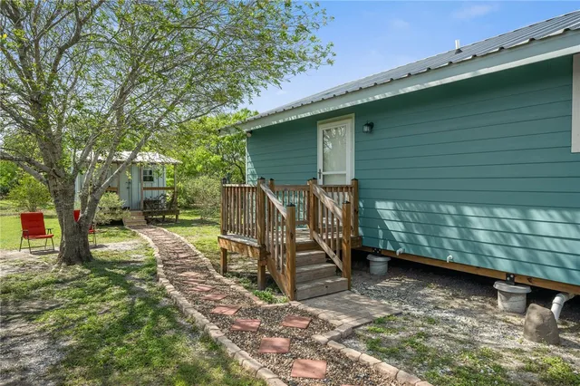 a front view of house with yard