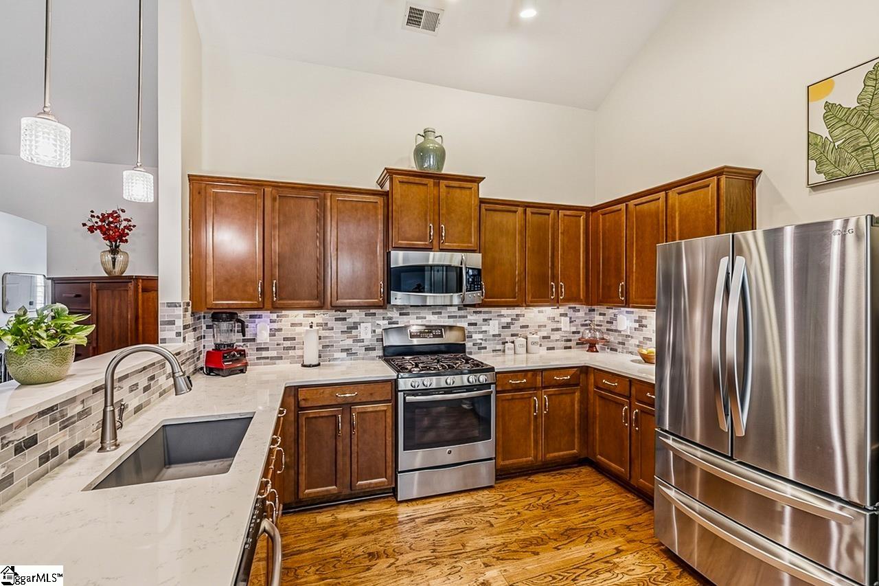 103 Shefleys Road Simpsonville, SC 29680 - Photo 12 of 38