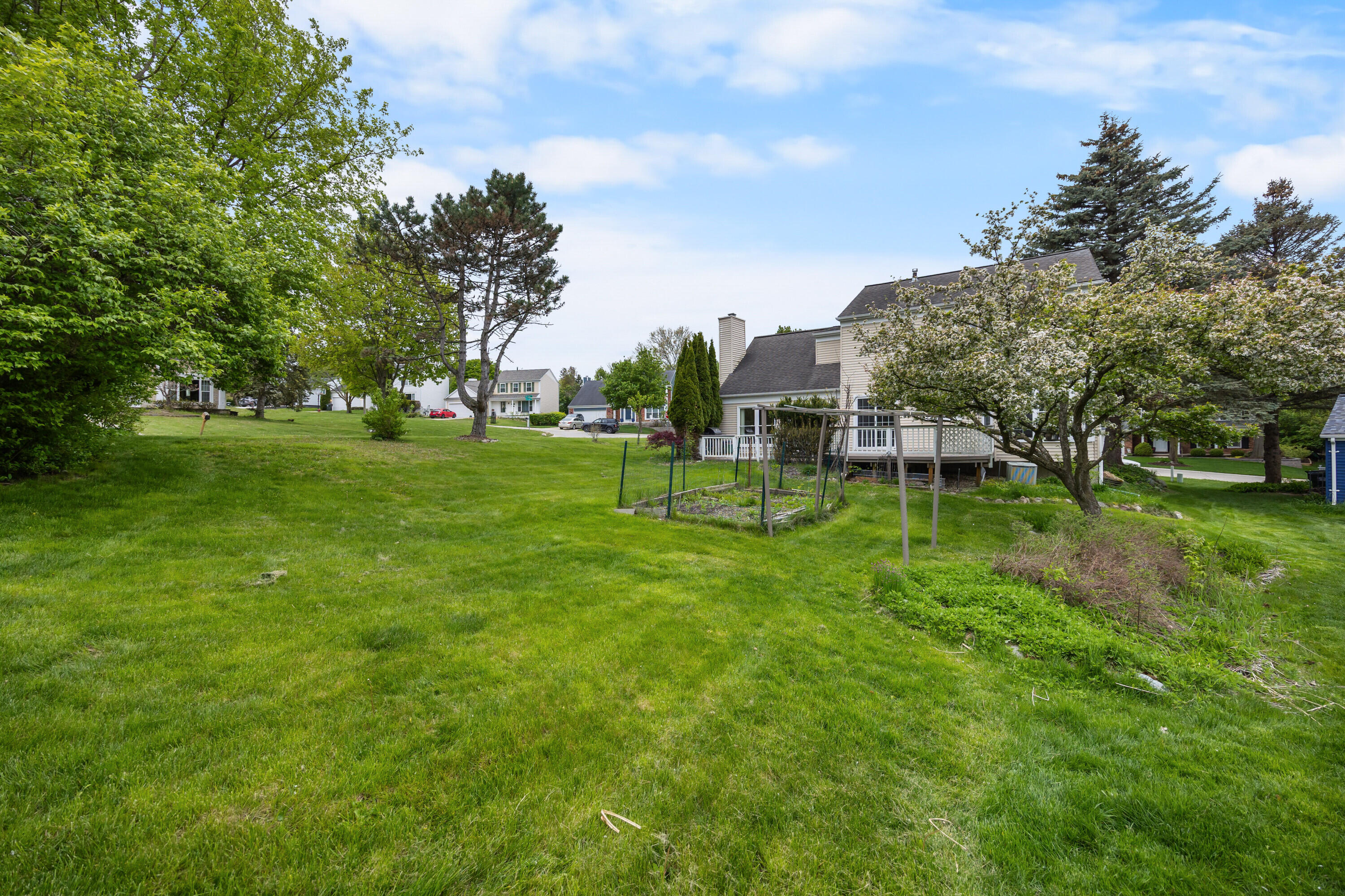 210 Whitney Drive Rochester Hills, MI 48307 - Photo 45 of 45 007_31