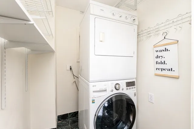 $629,900 | 6 Avon Court, Unit 2, Wakefield, MA 01880