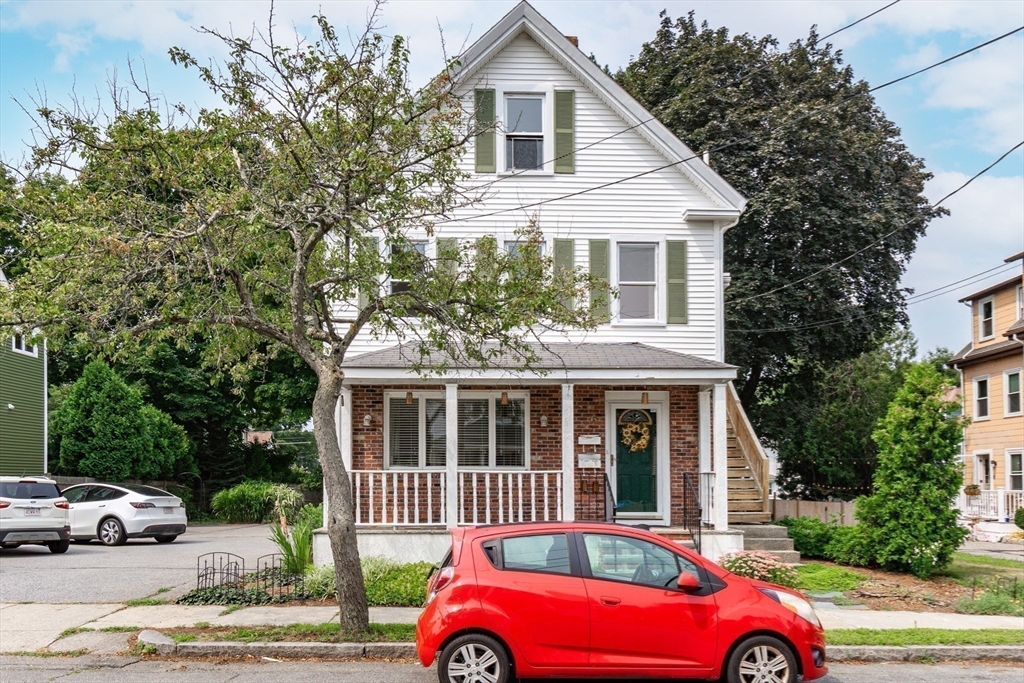 6 Avon Court, Unit 2 Wakefield, MA 01880 - Photo 3 of 35