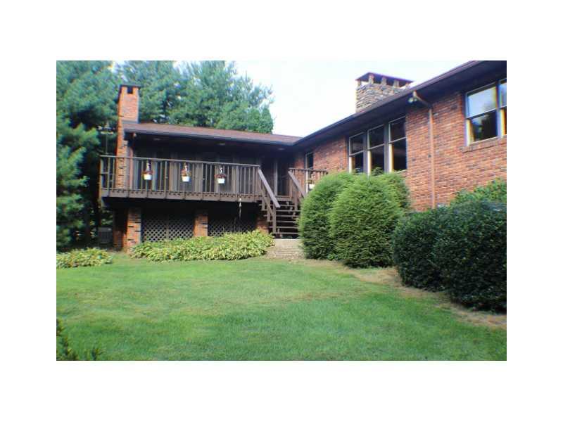 320 Country View Drive Irwin, PA 15642 - Photo 5 of 15 Yard/Garden.