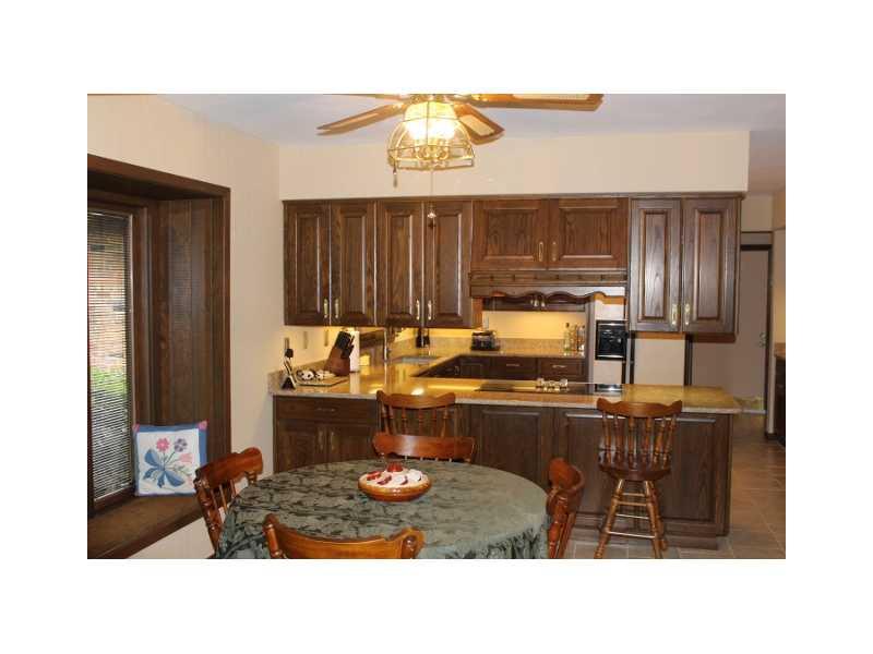 320 Country View Drive Irwin, PA 15642 - Photo 7 of 15 Kitchen.