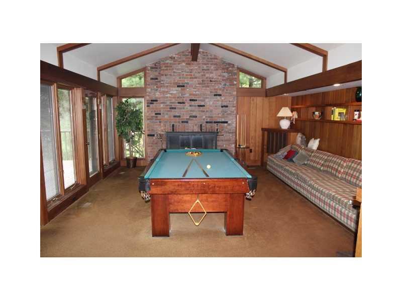 320 Country View Drive Irwin, PA 15642 - Photo 9 of 15 Den/Family/Great Room.