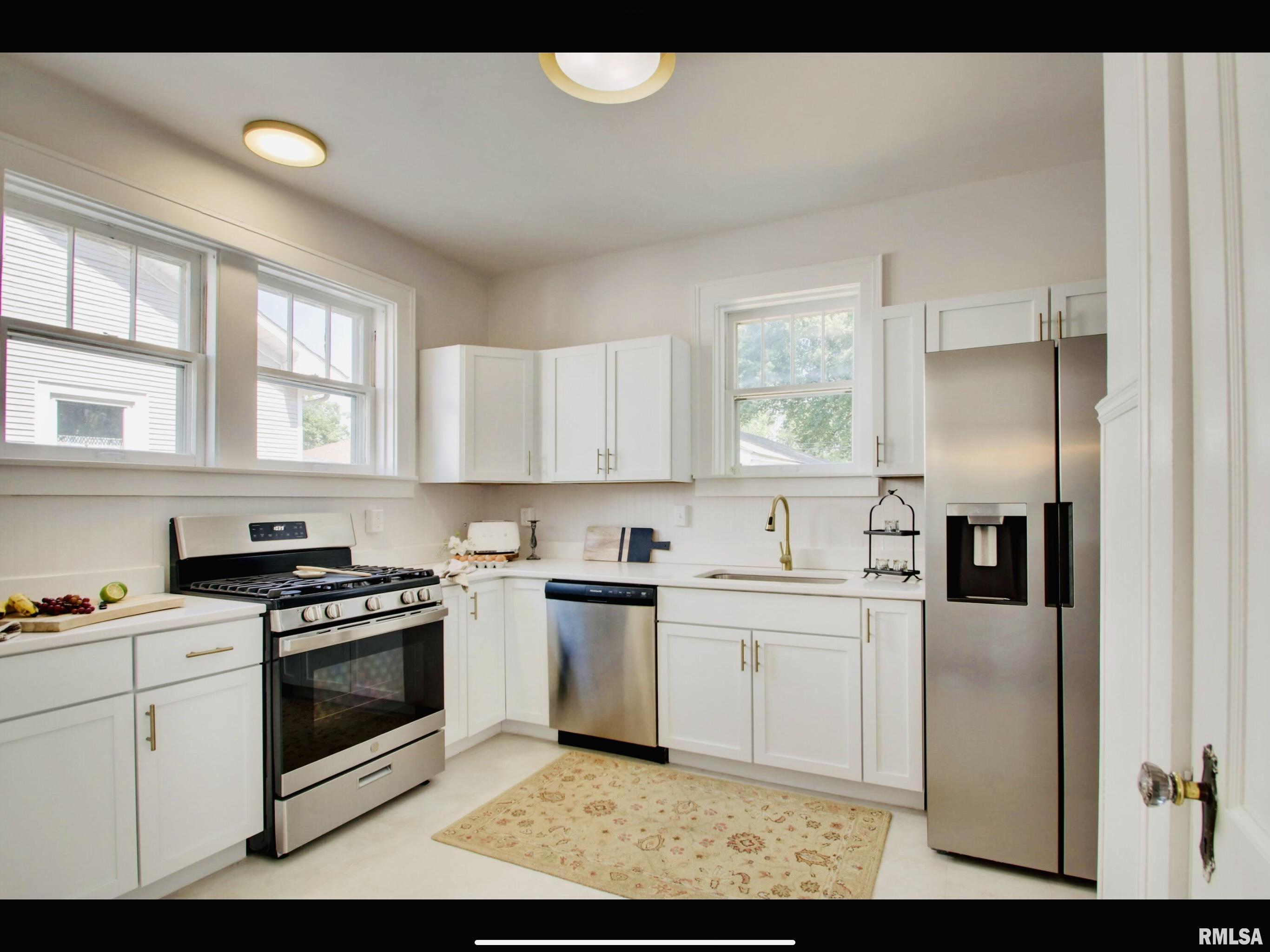 2207 Spring Street Quincy, IL 62301 - Photo 9 of 18
