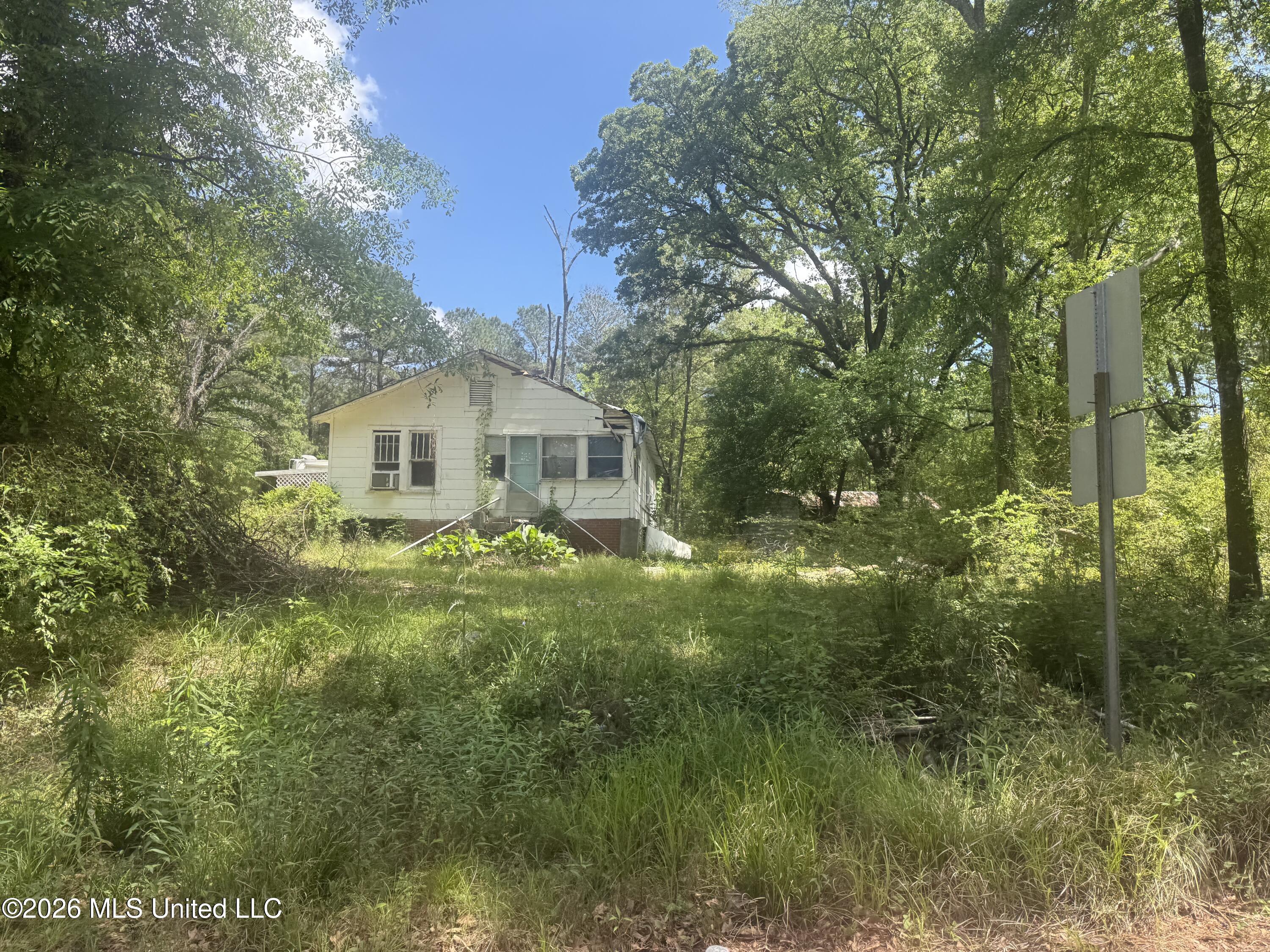 4950 Old Byram Road Jackson, MS 39212 - Photo 1 of 5 IMG_1293