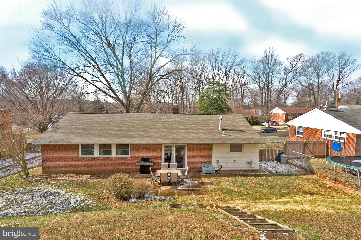 5322 Moultrie Road Springfield, VA 22151 - Photo 29 of 30 Exterior (Rear)