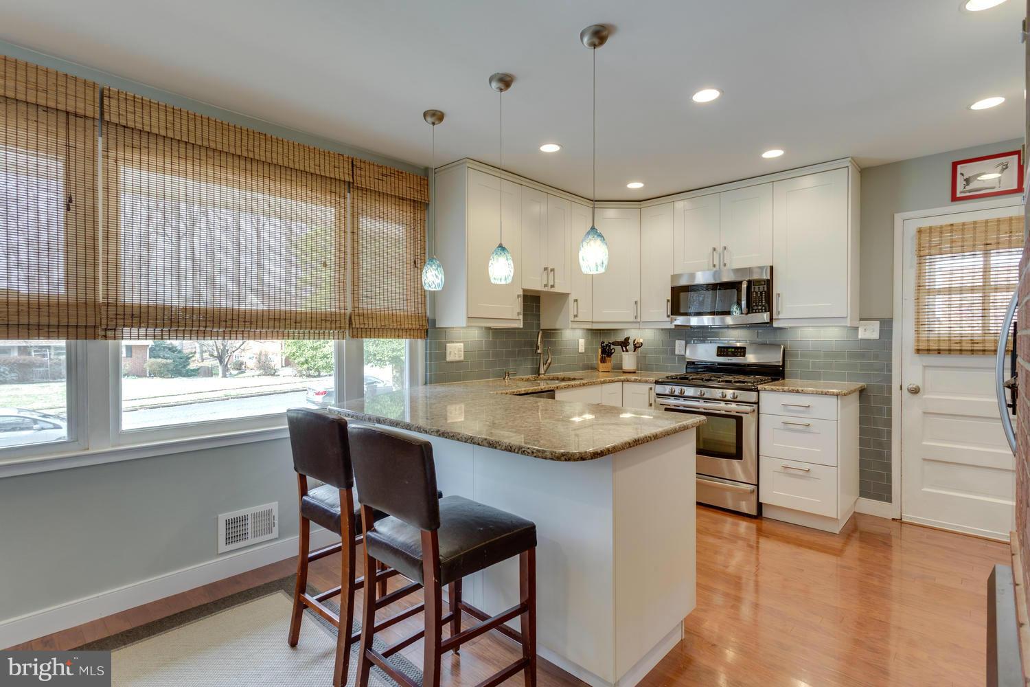 5322 Moultrie Road Springfield, VA 22151 - Photo 5 of 30 Kitchen