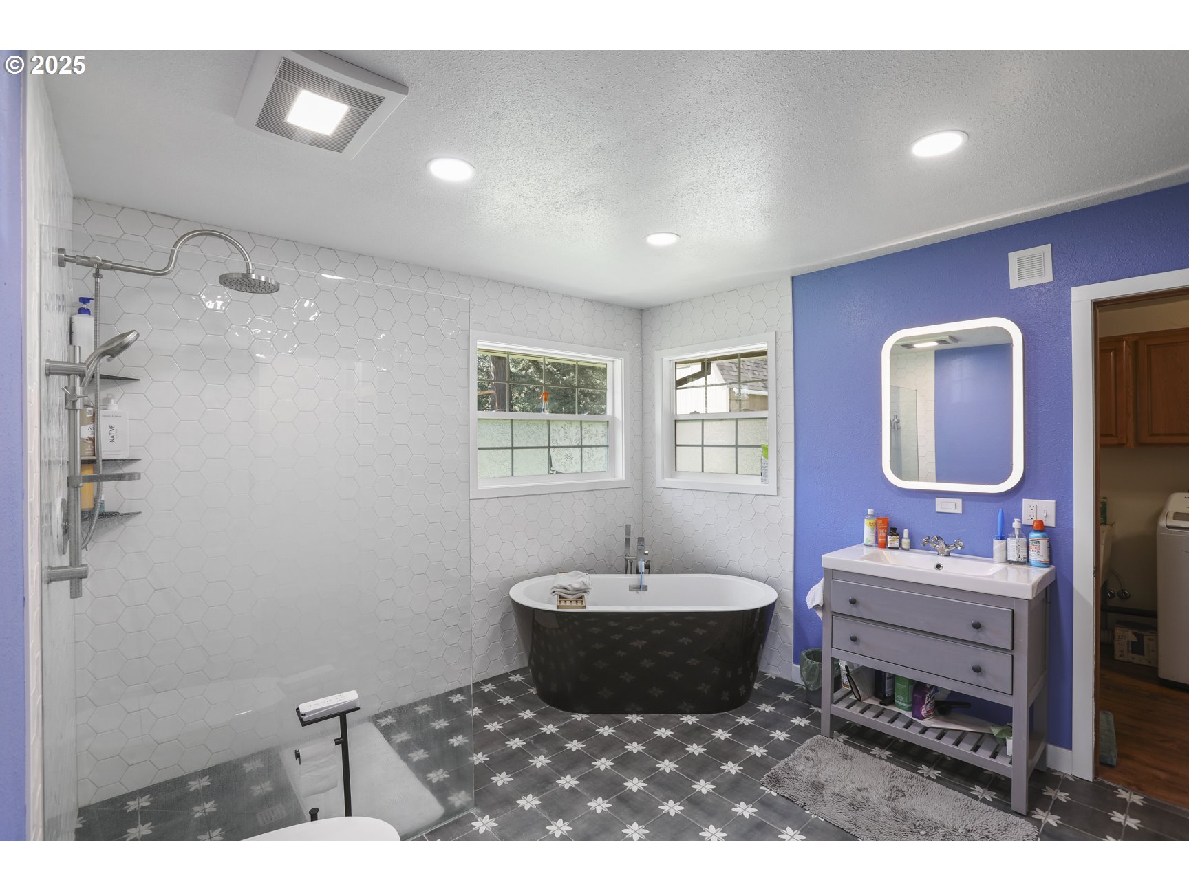 52379 Southwest 4th Street Scappoose, OR 97056 - Photo 8 of 35 Bathroom, Attached