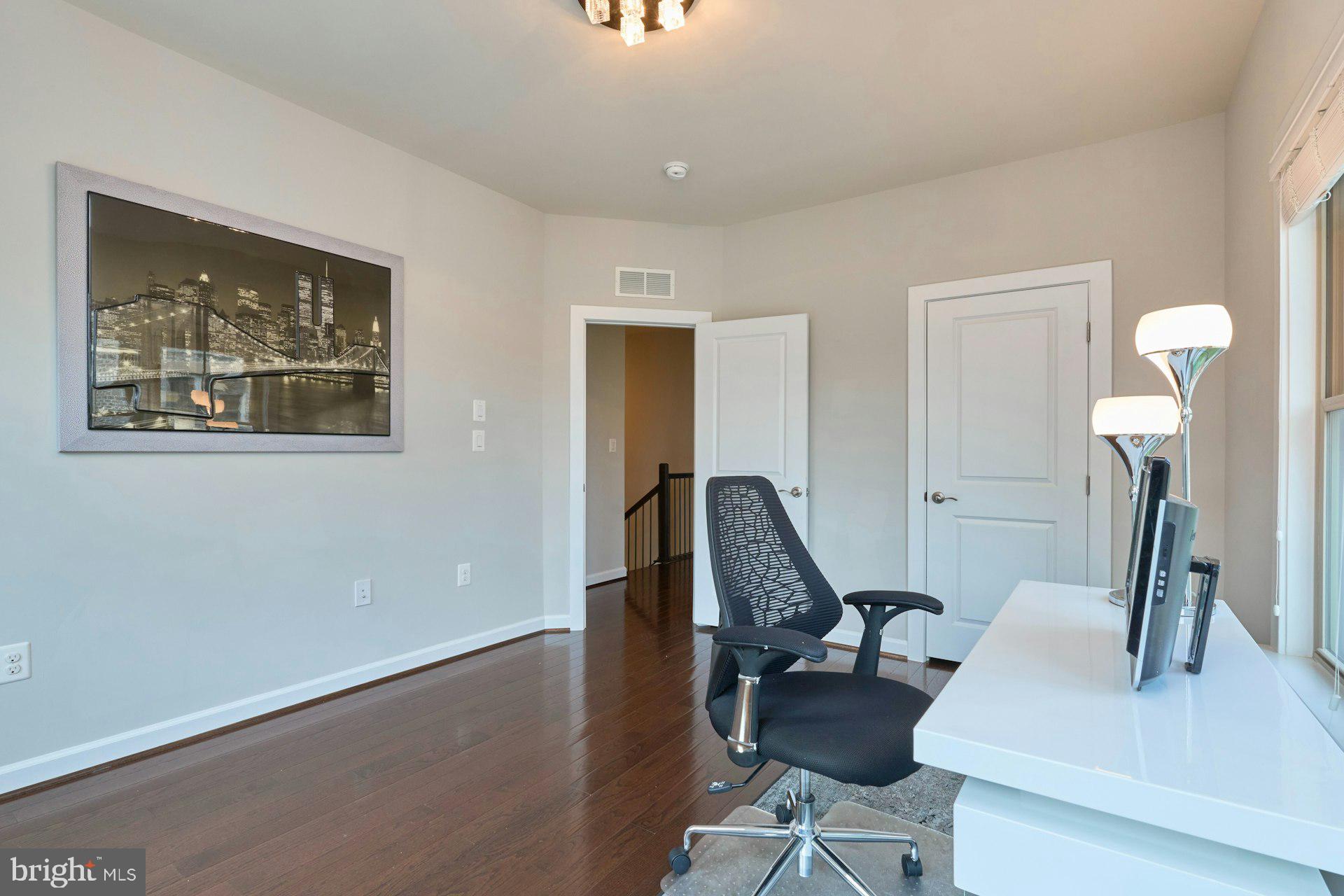 2358 Chadlington Road Falls Church, VA 22043 - Photo 44 of 56