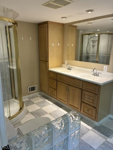 19 Crescent Road Wayne, NJ 07470 - Photo 14 of 26