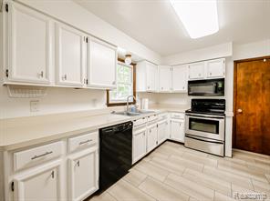 52010 11 Mile Road South Lyon, MI 48178 - Photo 2 of 50