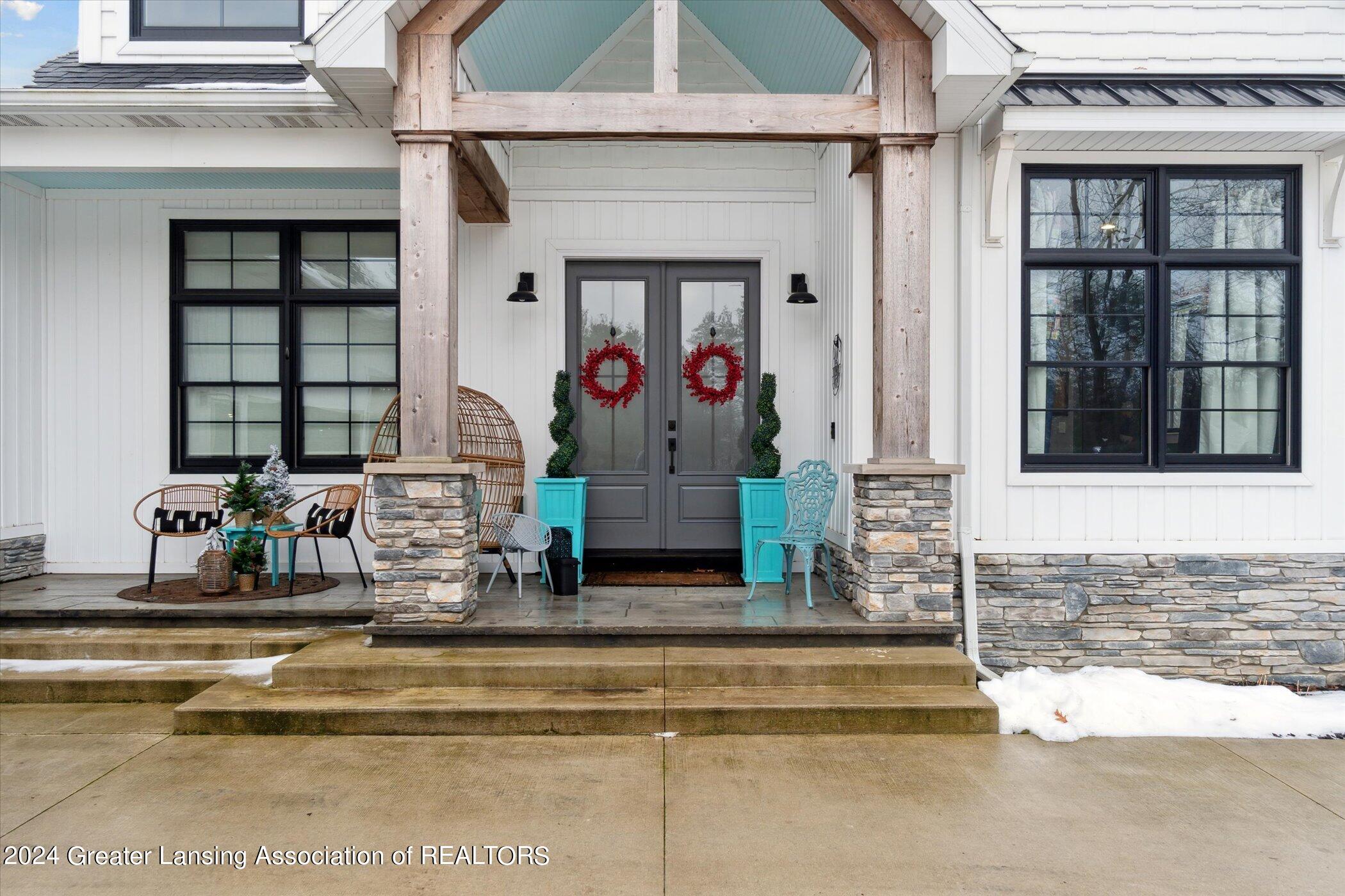 04-4401-Lansing-Rd-Perry-MI-48872-Window