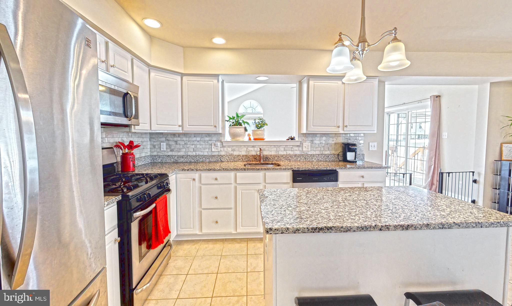 26 North Poplar Avenue Maple Shade, NJ 08052 - Photo 11 of 44