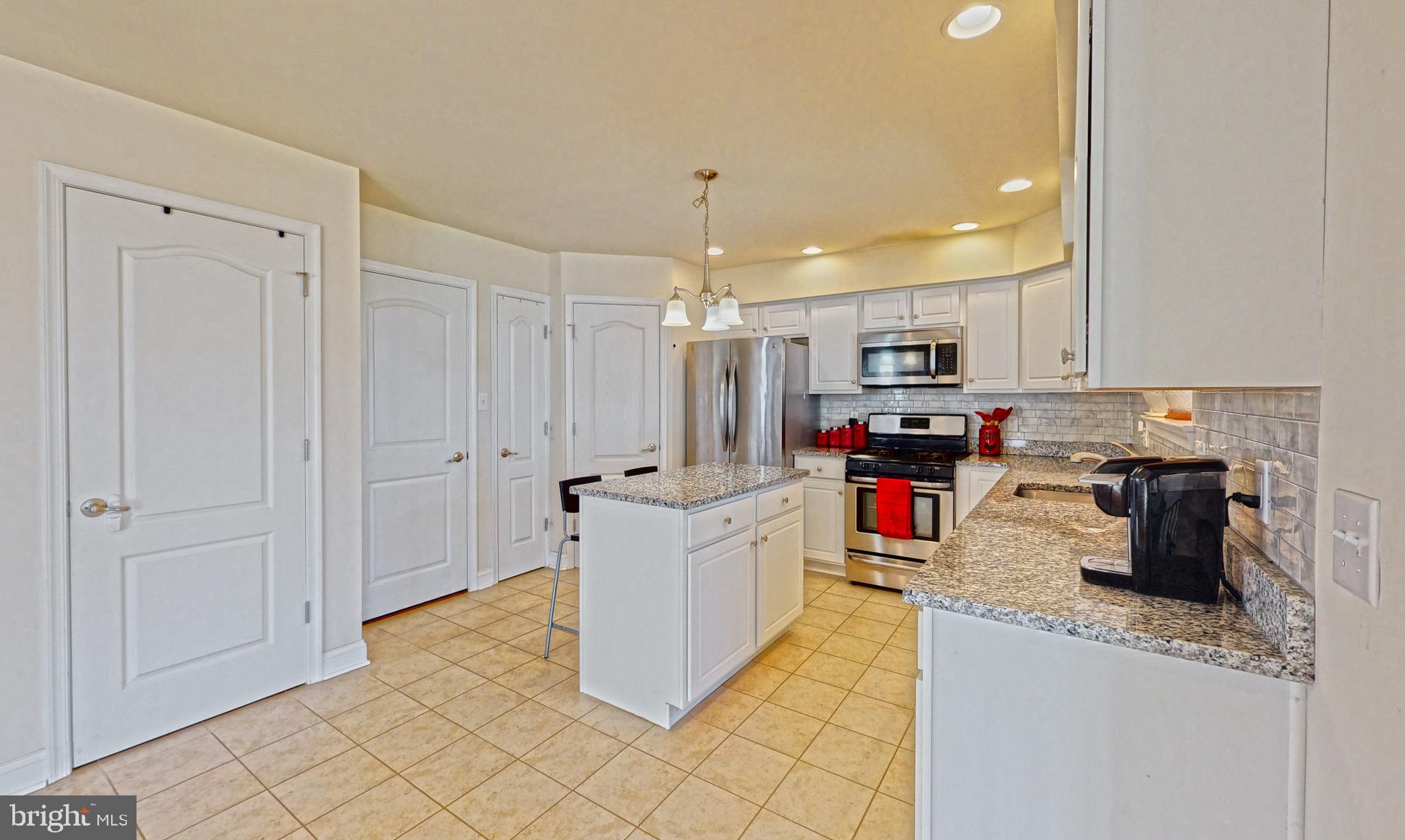 26 North Poplar Avenue Maple Shade, NJ 08052 - Photo 12 of 44