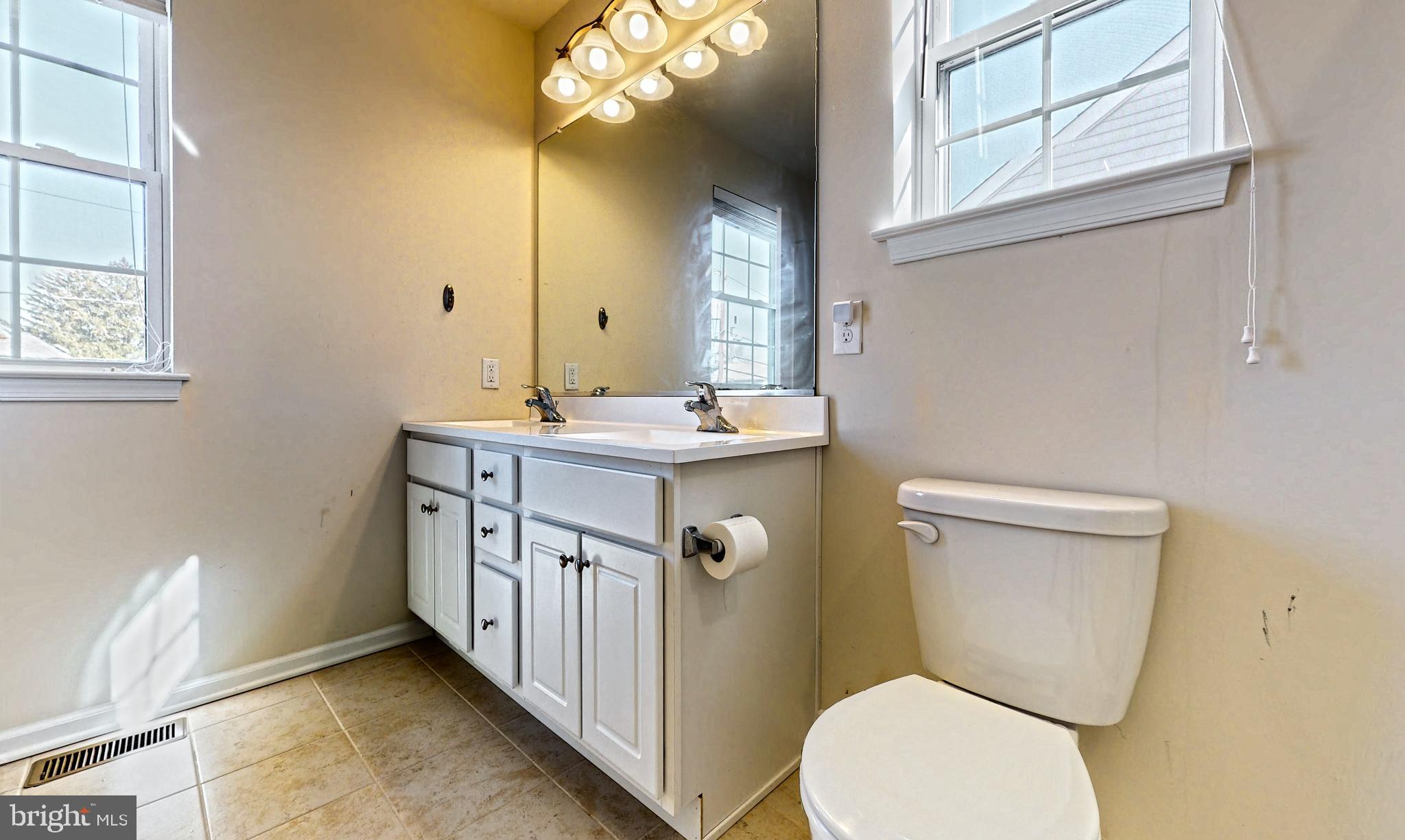 26 North Poplar Avenue Maple Shade, NJ 08052 - Photo 27 of 44