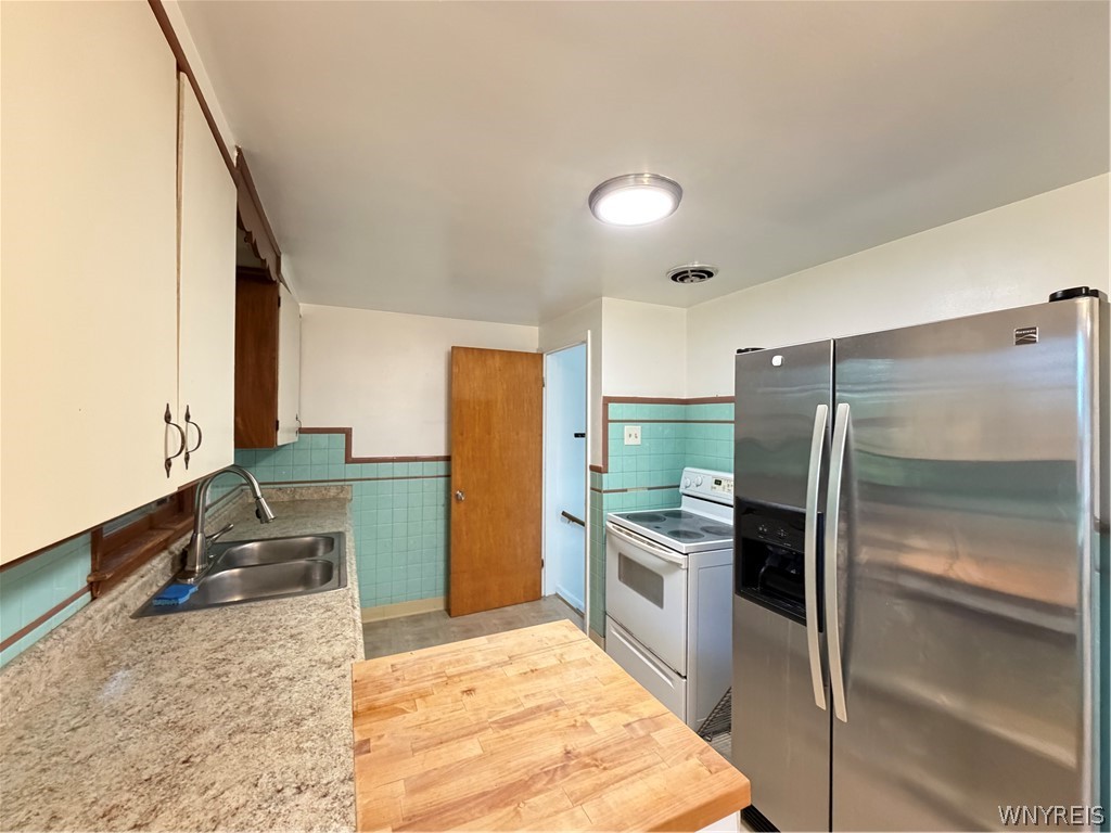 222 Frankhauser Road Amherst, NY 14221 - Photo 9 of 17