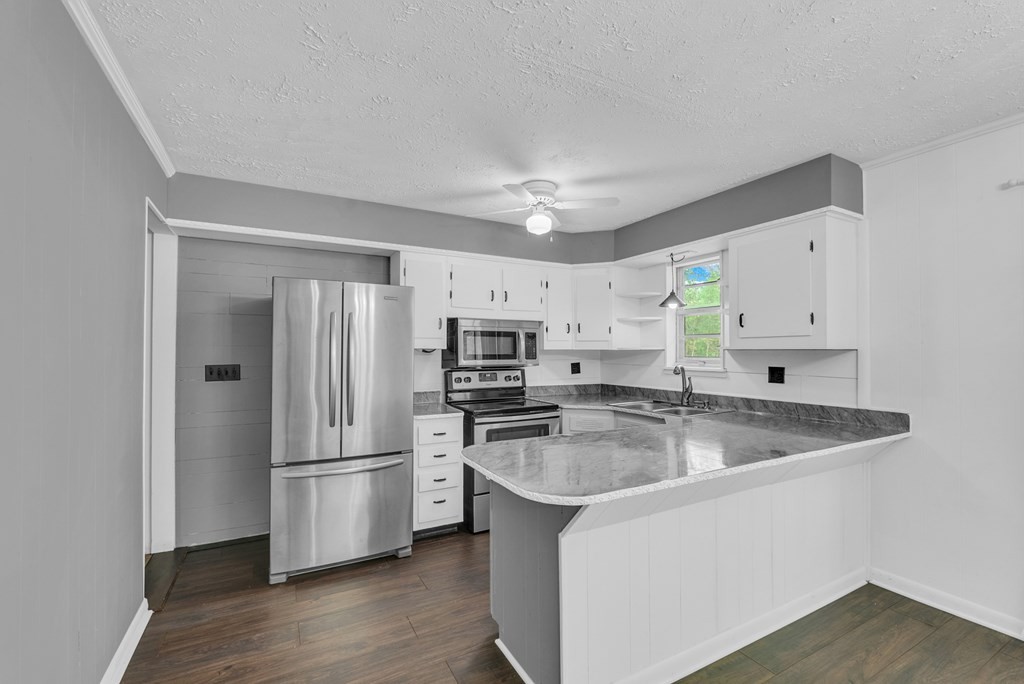 8150 Round Cove Road Sparta, TN 38583 - Photo 13 of 45 Gallery Image 13