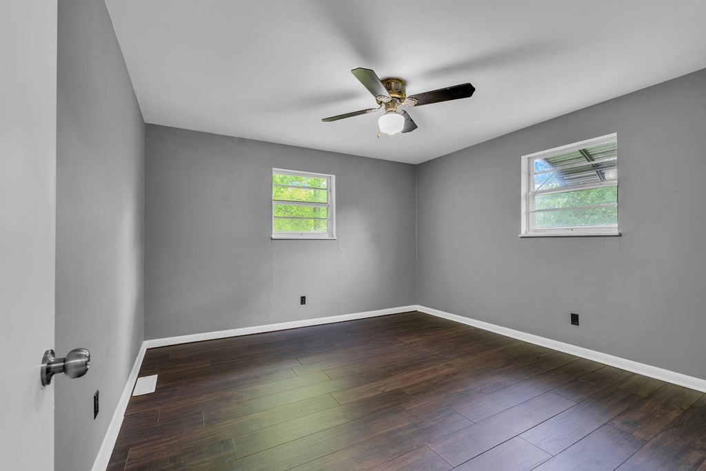 8150 Round Cove Road Sparta, TN 38583 - Photo 16 of 45 Gallery Image 16