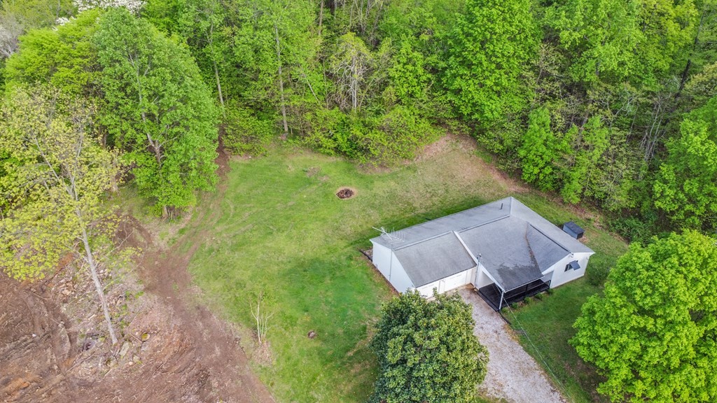 8150 Round Cove Road Sparta, TN 38583 - Photo 36 of 45 Gallery Image 36