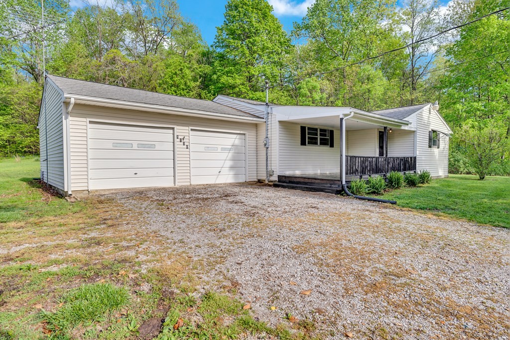 8150 Round Cove Road Sparta, TN 38583 - Photo 38 of 45 Gallery Image 38