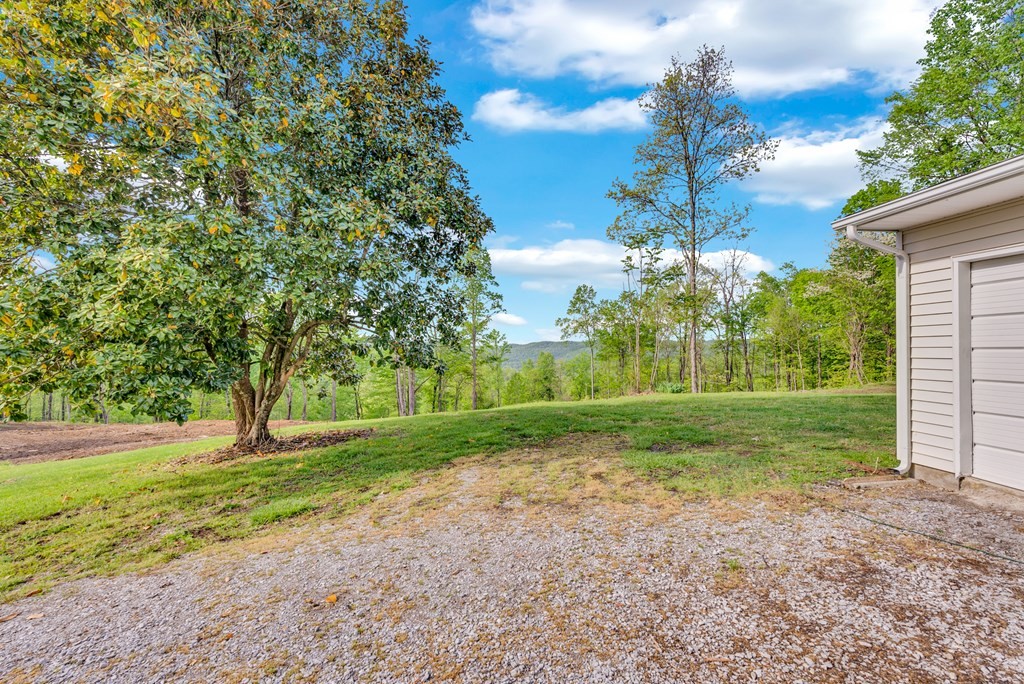 8150 Round Cove Road Sparta, TN 38583 - Photo 7 of 45 Gallery Image 7