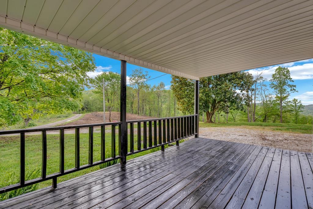 8150 Round Cove Road Sparta, TN 38583 - Photo 9 of 45 Gallery Image 9