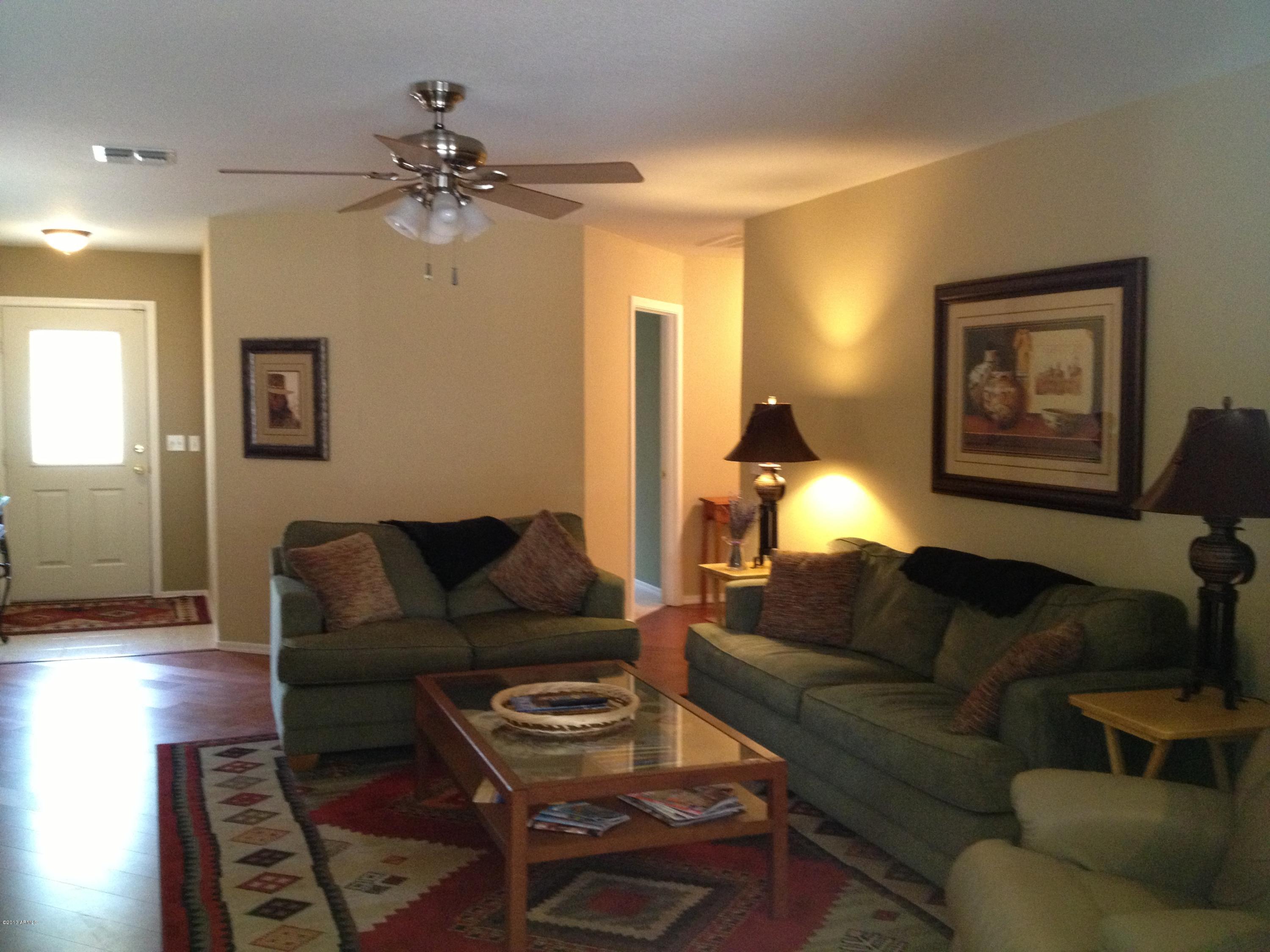 1013 East Pedro Road Phoenix, AZ 85042 - Photo 5 of 30 Great Room