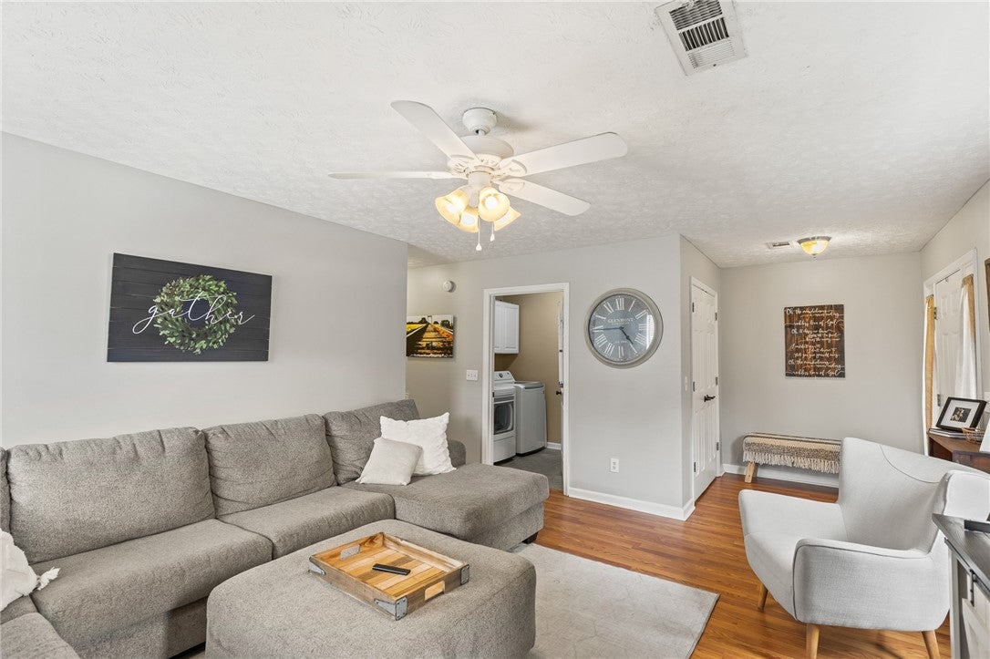 930 Stage Road Auburn, AL 36830 - Photo 4 of 17 Gallery Image 4