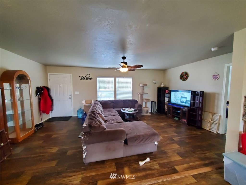8230 James Road Southwest Rochester, WA 98579 - Photo 11 of 33
