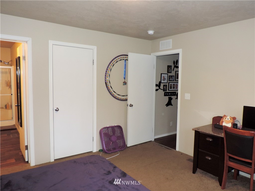 8230 James Road Southwest Rochester, WA 98579 - Photo 15 of 33