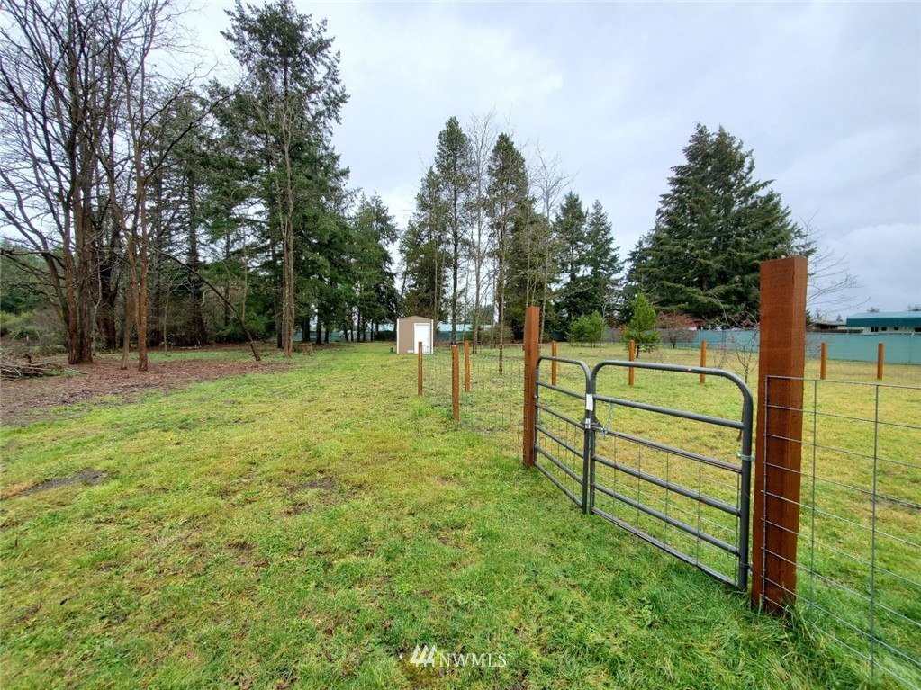 8230 James Road Southwest Rochester, WA 98579 - Photo 25 of 33