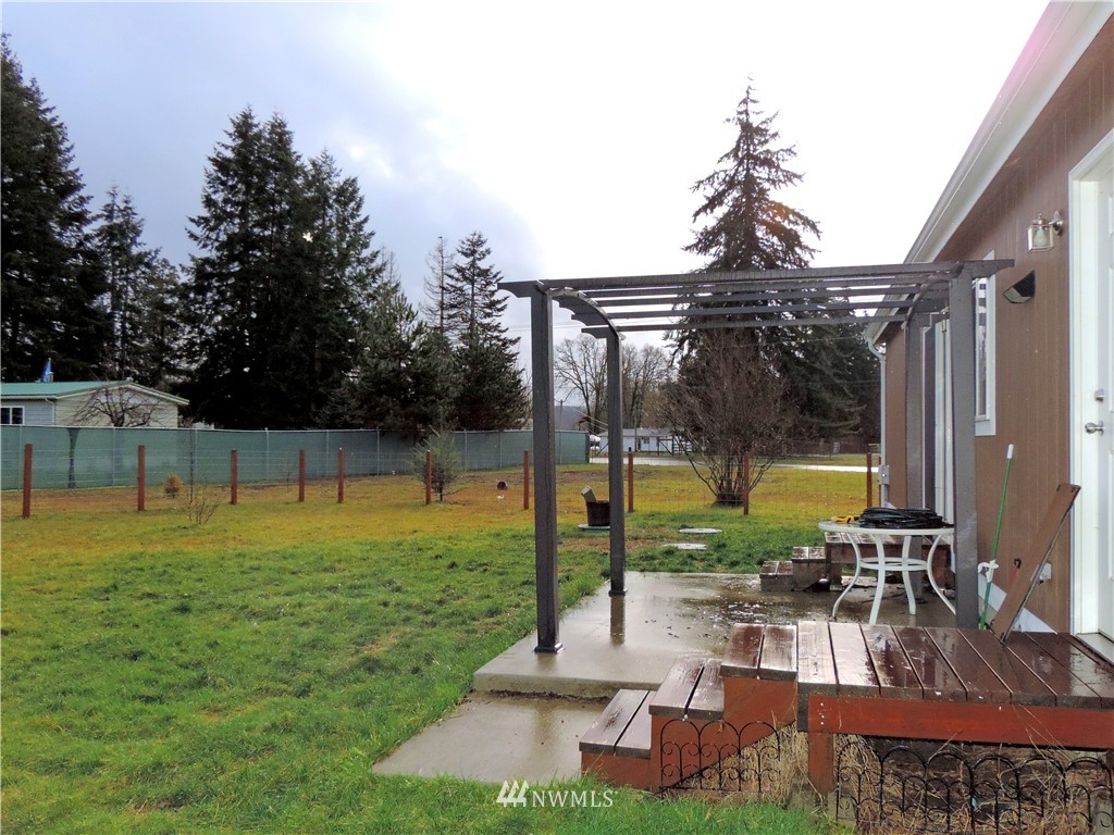 8230 James Road Southwest Rochester, WA 98579 - Photo 29 of 33