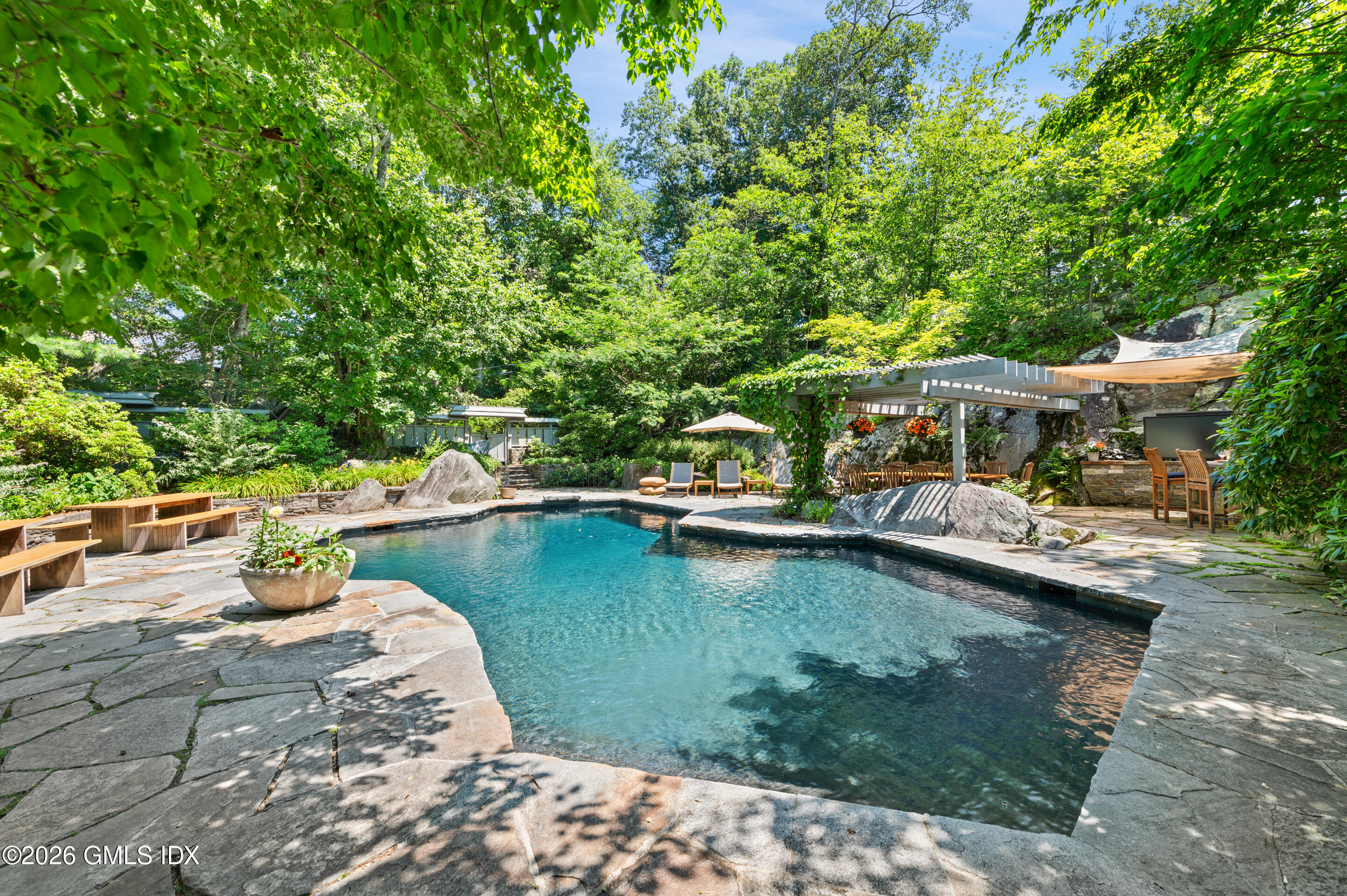 326-338 Stanwich Road Greenwich, CT 06830 - Photo 23 of 39 10 Selection 332 Pool